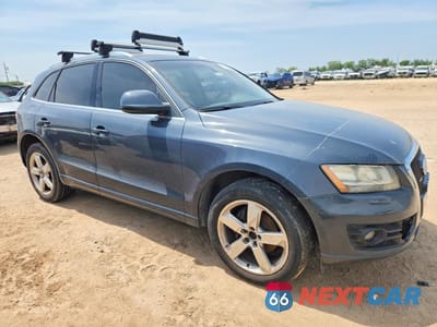 Czwarte zdjęcie samochodu z boku: 2010 AUDI Q5 PREMIUM VIN:WA1CKAFP2AA098603 - miniatura