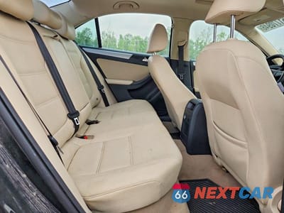 Zdjęcie 10 z 12 samochodu: 2011 VOLKSWAGEN JETTA VIN:3VWGZ7AJ0BM327399 - miniatura