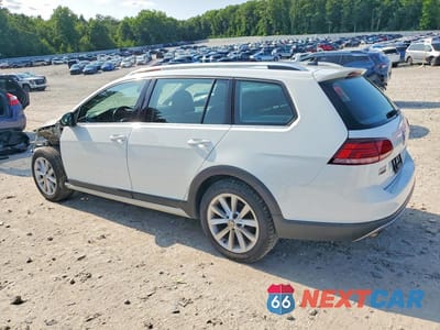 Drugie zdjęcie samochodu z przodu: 2019 VOLKSWAGEN GOLF ALLTRACK S VIN:3VWM17AUXKM512032 - miniatura