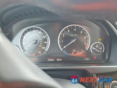 Zdjęcie 9 z 14 samochodu: 2016 BMW X5 SDRIVE35I VIN:5UXKR2C5XG0R71131 - miniatura