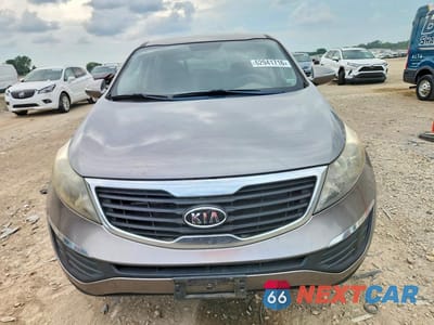 Piąte zdjęcie samochodu w środku: 2011 KIA SPORTAGE LX VIN:KNDPB3A28B7037754 - miniatura