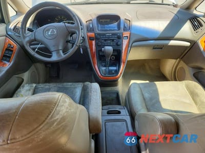 Zdjęcie 8 z 13 samochodu: 2002 LEXUS RX 300 VIN:JTJGF10U420126061 - miniatura