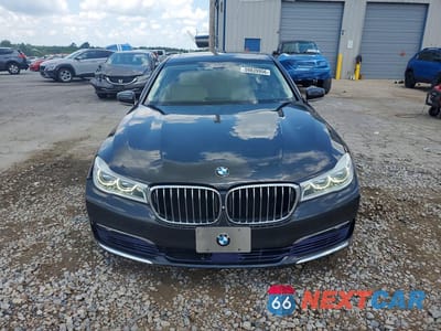 Piąte zdjęcie samochodu w środku: 2016 BMW 750 XI VIN:WBA7F2C59GG420175 - miniatura