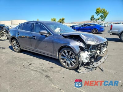 Czwarte zdjęcie samochodu z boku: 2020 MAZDA 6 SIGNATURE VIN:JM1GL1XY8L1514037 - miniatura
