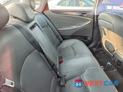 Zdjęcie 10 z 12 samochodu: 2013 HYUNDAI SONATA HYBRID VIN:KMHEC4A40DA097542 - miniatura