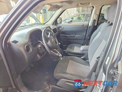 Zdjęcie 7 z 12 samochodu: 2011 JEEP PATRIOT SPORT VIN:1J4NF1GB1BD256168 - miniatura