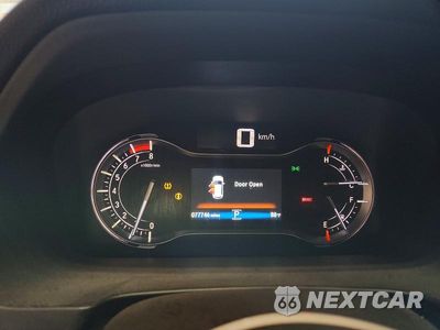 Zdjęcie 9 z 13 samochodu: 2018 HONDA PILOT TOURING VIN:5FNYF5H90JB011956 - miniatura