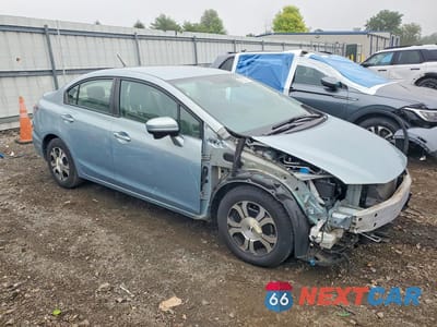 Czwarte zdjęcie samochodu z boku: 2014 HONDA CIVIC HYBRID L VIN:19XFB4F32EE000464 - miniatura