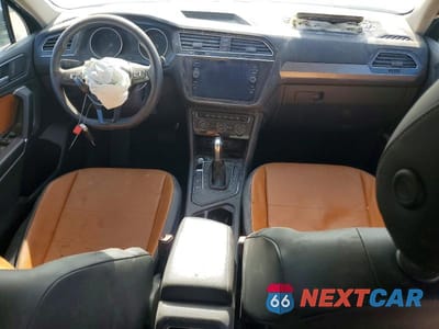 Zdjęcie 8 z 12 samochodu: 2018 VOLKSWAGEN TIGUAN SE VIN:3VV3B7AX9JM207241 - miniatura