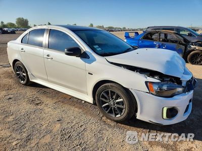 Czwarte zdjęcie samochodu z boku: 2017 MITSUBISHI LANCER ES VIN:JA32U2FU0HU016415 - miniatura