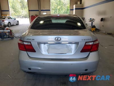 Zdjęcie 6 z 12 samochodu: 2007 LEXUS LS 460 VIN:JTHBL46FX75017709 - miniatura
