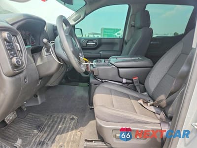 Zdjęcie 7 z 12 samochodu: 2024 CHEVROLET SILVERADO K1500 TRAIL BOSS CUSTOM VIN:3GCUDCE88RG447092 - miniatura