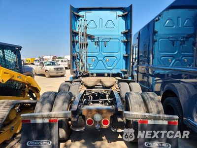 Zdjęcie 6 z 14 samochodu: 2020 FREIGHTLINER CASCADIA 126 SEMI TRUCK VIN:3AKJHHDR9LSLS2706 - miniatura
