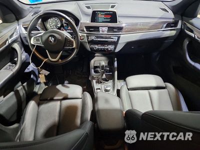 Zdjęcie 8 z 13 samochodu: 2018 BMW X1 XDRIVE28I VIN:WBXHT3C34J3H33451 - miniatura