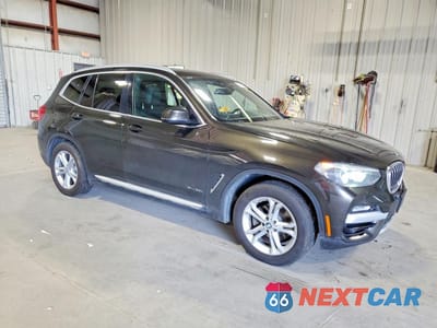 Czwarte zdjęcie samochodu z boku: 2018 BMW X3 XDRIVE30I VIN:5UXTR9C51JLD60605 - miniatura