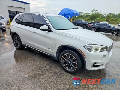 Czwarte zdjęcie samochodu z boku: 2017 BMW X5 SDRIVE35I VIN:5UXKR2C39H0U22326 - miniatura