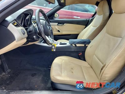 Zdjęcie 7 z 12 samochodu: 2011 BMW Z4 SDRIVE30I VIN:WBALM5C51BE379714 - miniatura