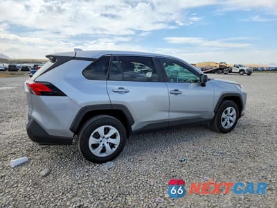 Trzecie zdjęcie samochodu z tyłu: 2025 TOYOTA RAV4 LE VIN:2T3F1RFV9SW539357 - miniatura