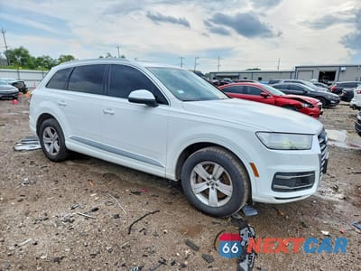 Czwarte zdjęcie samochodu z boku: 2019 AUDI Q7 PREMIUM PLUS VIN:WA1LHAF77KD017853 - miniatura