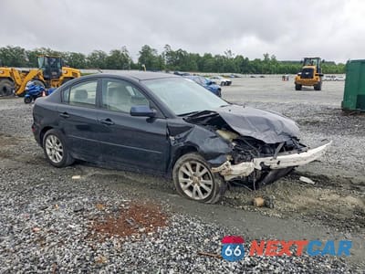 Czwarte zdjęcie samochodu z boku: 2008 MAZDA 3 I VIN:JM1BK32F581848158 - miniatura