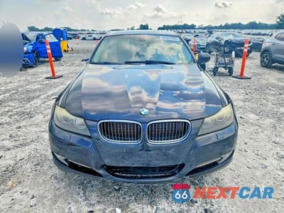 Piąte zdjęcie samochodu w środku: 2011 BMW 335 XI VIN:WBAPL5C51BA920160 - miniatura