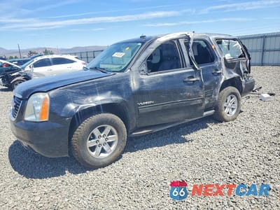 2013 GMC YUKON SLE 1GKS1AE03DR288865 - główne zdjęcie licytacji z USA - miniatura