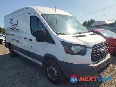 Czwarte zdjęcie samochodu z boku: 2018 FORD TRANSIT T-150 VIN:1FTYE2CM8JKA06889 - miniatura