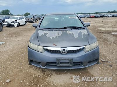 Piąte zdjęcie samochodu w środku: 2010 HONDA CIVIC LX VIN:2HGFA1F56AH545246 - miniatura