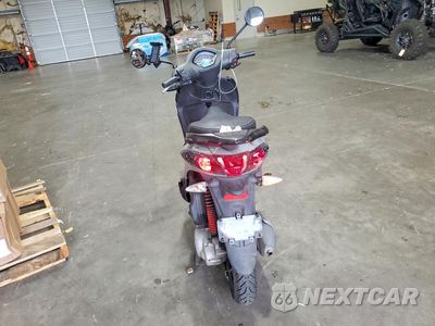 Czwarte zdjęcie samochodu z boku: 2021 PIAGGIO LIBERTY 50 VIN:ZAPC546B2M7001550 - miniatura