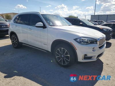 Czwarte zdjęcie samochodu z boku: 2017 BMW X5 XDRIVE35I VIN:5UXKR0C56H0U51319 - miniatura