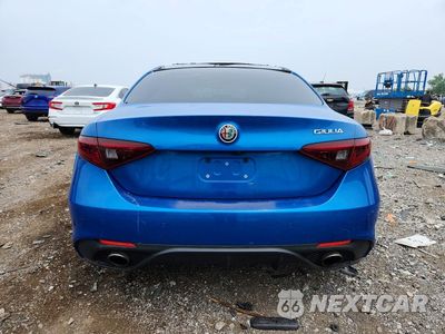Zdjęcie 6 z 12 samochodu: 2017 ALFA ROMEO GIULIA VIN:ZARFAEBN6H7559428 - miniatura