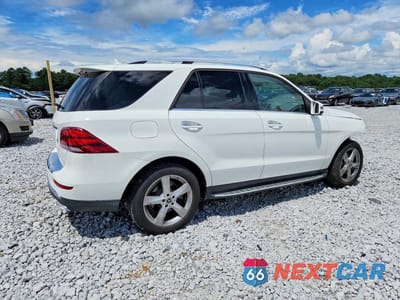 Trzecie zdjęcie samochodu z tyłu: 2018 MERCEDES-BENZ GLE 350 VIN:4JGDA5JBXJB000195 - miniatura
