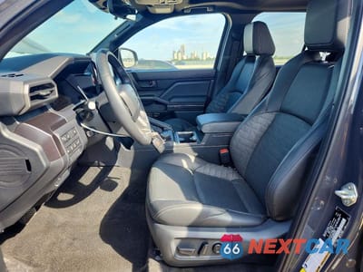 Zdjęcie 7 z 14 samochodu: 2025 TOYOTA 4RUNNER TRD OFF-ROAD PREMIUM VIN:JTEVA5BRXS5030930 - miniatura
