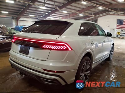 Trzecie zdjęcie samochodu z tyłu: 2021 AUDI Q8 PREMIUM PLUS S-LINE VIN:WA1EVAF16MD038662 - miniatura
