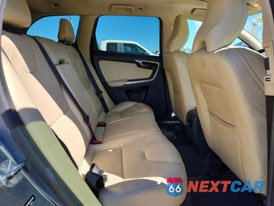 Zdjęcie 11 z 13 samochodu: 2017 VOLVO XC60 T6 DYNAMIC VIN:YV449MRR4H2226183 - miniatura