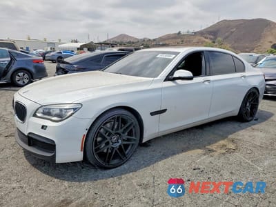 2015 BMW 750 LI WBAYE8C53FD781878 - główne zdjęcie licytacji z USA - miniatura