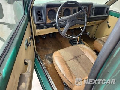 Zdjęcie 8 z 12 samochodu: 1984 FORD BRONCO II VIN:1FMBU14S3EUA21094 - miniatura