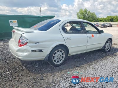 Trzecie zdjęcie samochodu z tyłu: 2001 NISSAN MAXIMA GXE/SE/GLE/20TH ANNIVERSARY VIN:JN1CA31D31T802381 - miniatura