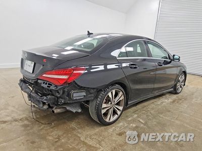 Trzecie zdjęcie samochodu z tyłu: 2019 MERCEDES-BENZ CLA 250 VIN:WDDSJ4EB8KN742911 - miniatura