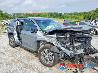 Czwarte zdjęcie samochodu z boku: 2024 CHEVROLET TRAVERSE LT VIN:1GNERGKSXRJ191704 - miniatura
