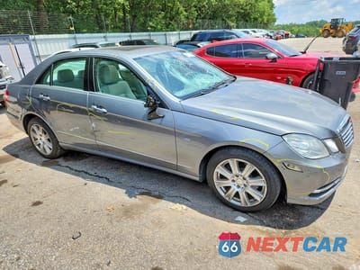 Czwarte zdjęcie samochodu z boku: 2012 MERCEDES-BENZ E 350 VIN:WDDHF5KB5CA534595 - miniatura