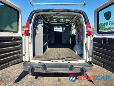 Zdjęcie 10 z 13 samochodu: 2017 GMC SAVANA G2500 VIN:1GTW7AFF8H1915630 - miniatura