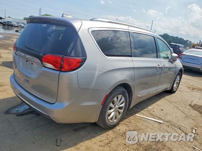 Trzecie zdjęcie samochodu z tyłu: 2018 CHRYSLER PACIFICA TOURING L VIN:2C4RC1BG8JR353446 - miniatura