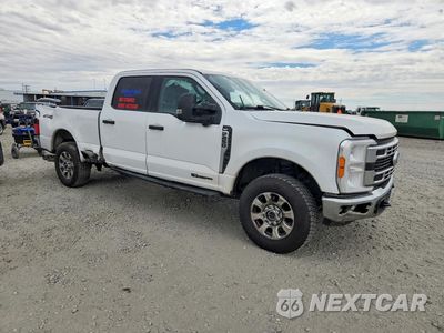 Czwarte zdjęcie samochodu z boku: 2023 FORD F250 SUPER DUTY VIN:1FT7W2BT3PEC13442 - miniatura