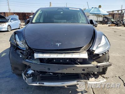 Piąte zdjęcie samochodu w środku: 2024 TESLA MODEL Y VIN:7SAYGDED3RF102444 - miniatura