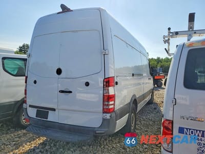 Trzecie zdjęcie samochodu z tyłu: 2018 MERCEDES-BENZ SPRINTER 2500 VIN:WD3PE8CD1JP617844 - miniatura