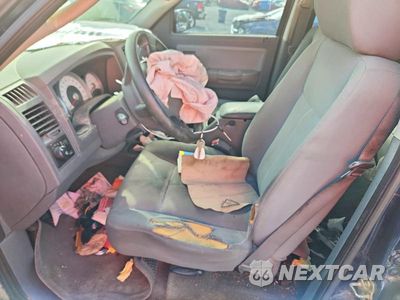 Zdjęcie 7 z 12 samochodu: 2005 DODGE DAKOTA QUAD SLT VIN:1D7HE48K85S136184 - miniatura