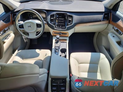 Zdjęcie 8 z 13 samochodu: 2021 VOLVO XC90 T6 MOMENTUM VIN:YV4A22PK6M1717209 - miniatura