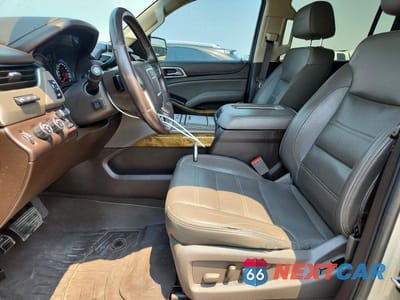 Zdjęcie 7 z 13 samochodu: 2017 GMC YUKON XL DENALI VIN:1GKS2HKJ0HR147583 - miniatura