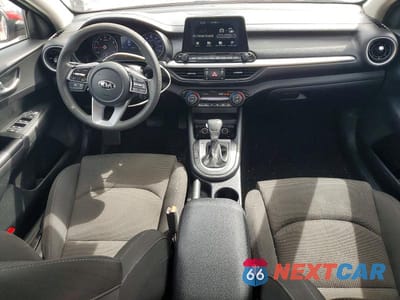 Zdjęcie 8 z 12 samochodu: 2019 KIA FORTE LXS VIN:3KPF24AD5KE027458 - miniatura